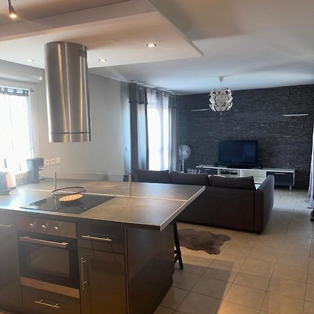 Superbe Appartement Tout Equipe Avec Parking. Marseille Bagian luar foto